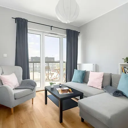 公寓 Bright In With Parking, Balcony And Desk By Renters *